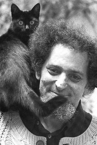 Georges Perec : de son premier roman à l’inspiration de La vie mode d’emploi