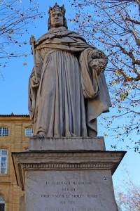 La célèbre statue du roi René ne serait pas... le roi René !