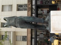 La statue de Coluche à Montrouge