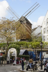 Le Moulin de la Galette : le restaurant authentique des stars à Montmartre