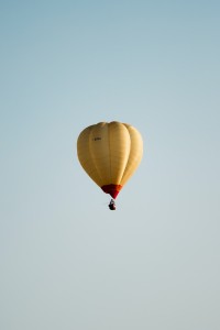 Monument en honneur à la première traversée de la méditerranée en ballon