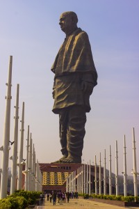 C'est ici que se trouve la plus haute statue du monde : un colosse de 240 mètres !
